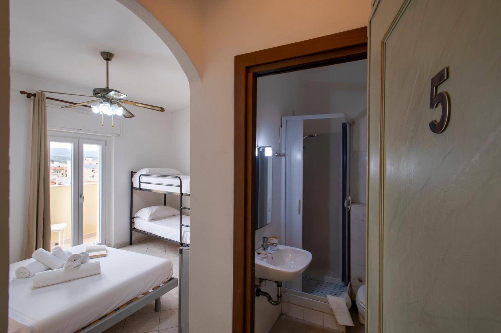 Oasis Guest House Alghero Exterior foto